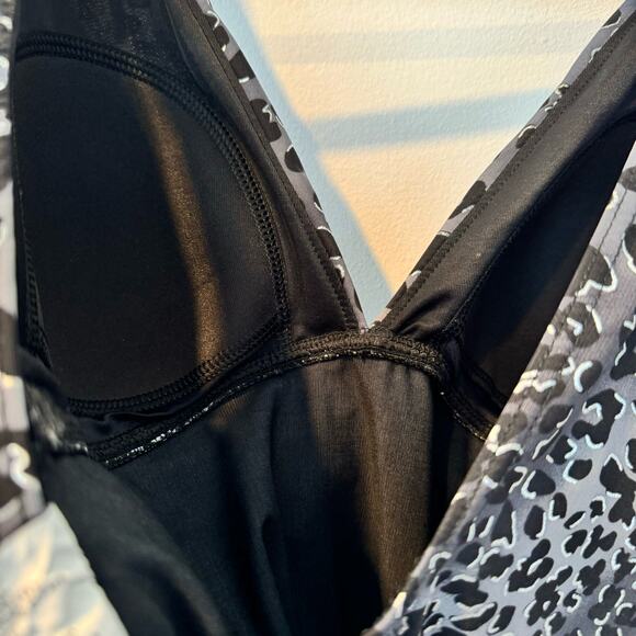 Miraclesuit Purr Fection Oceanus Gray Black Scoop Back One Piece Swimsuit 14 - Picture 3 of 7